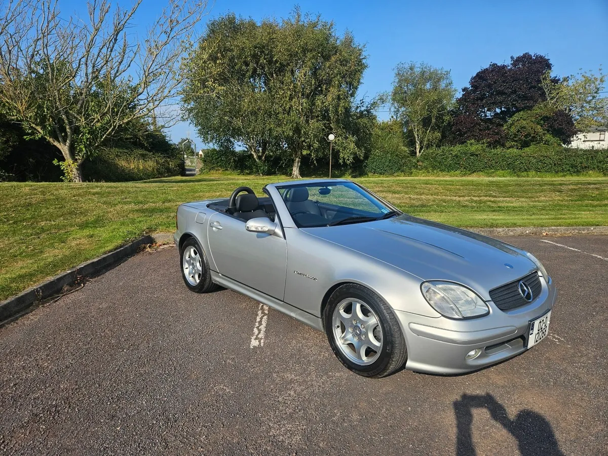 Mercedes-Benz SLK 230 Very low mileage - Image 2