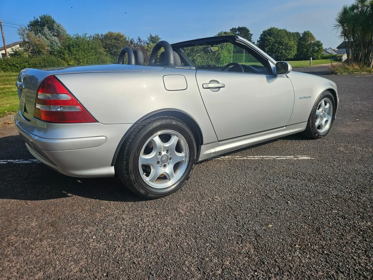 Mercedes-Benz SLK 230 Very low mileage - Image 3