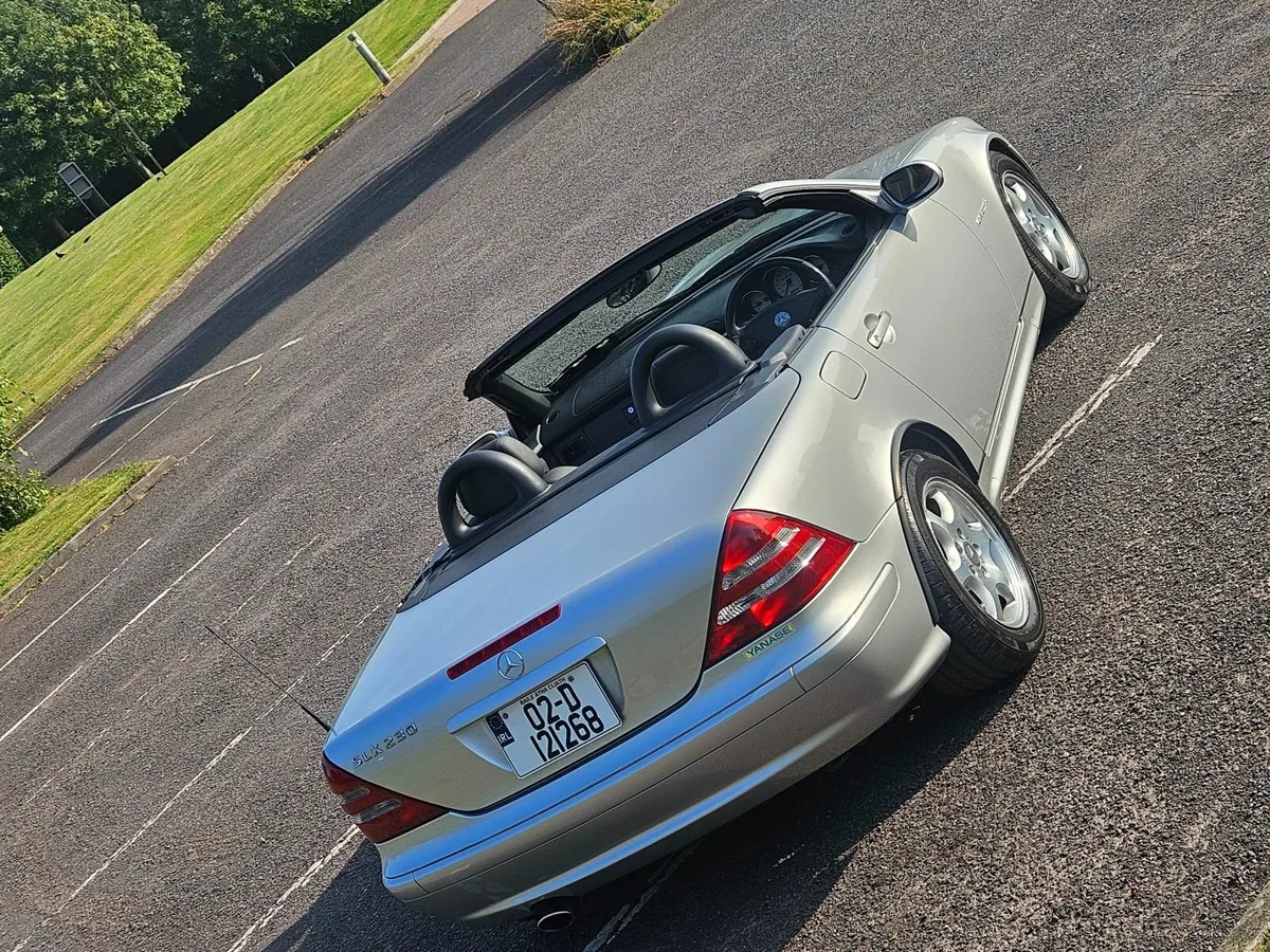 Mercedes-Benz SLK 230 Very low mileage - Image 4