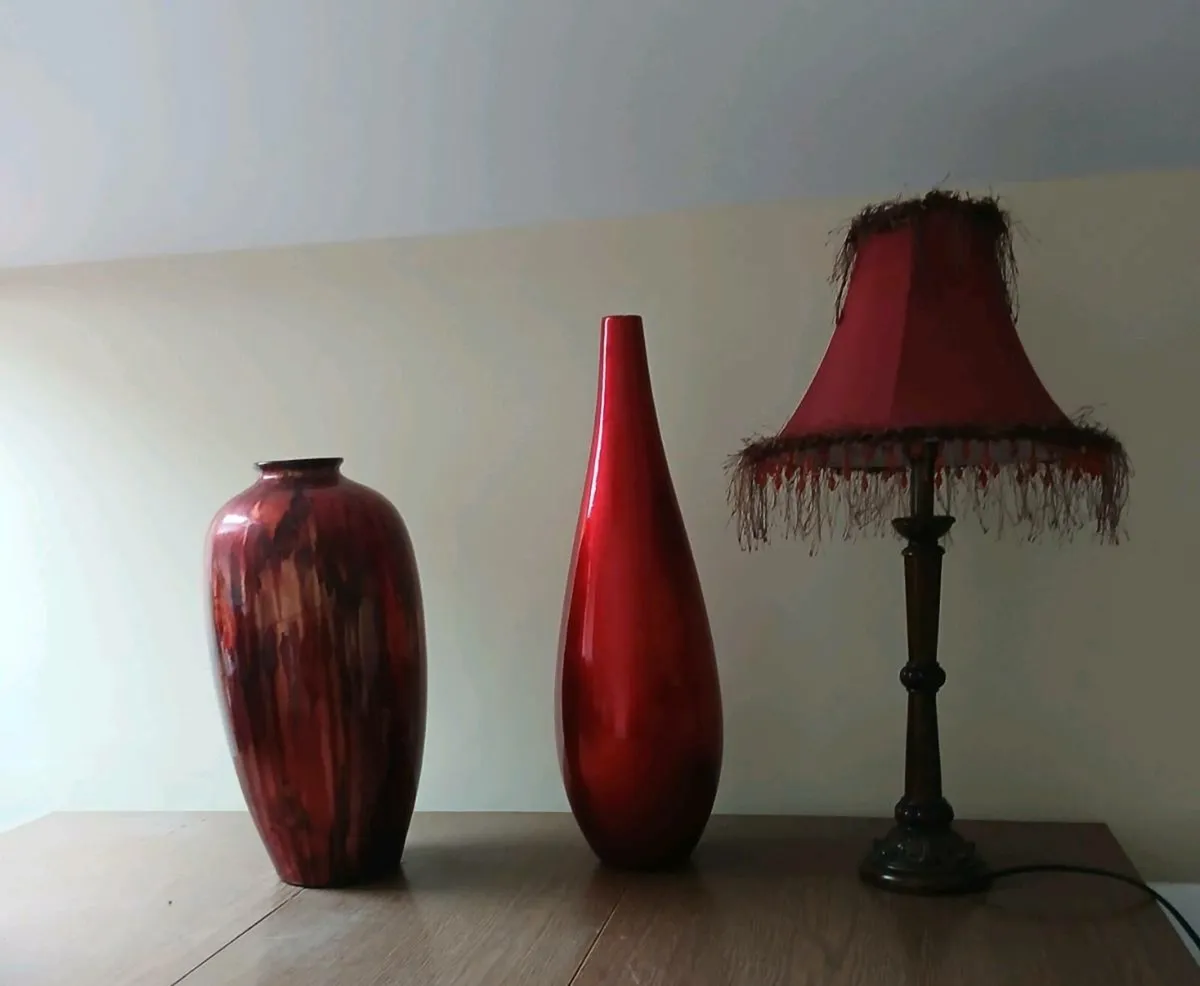 Vases - Image 1