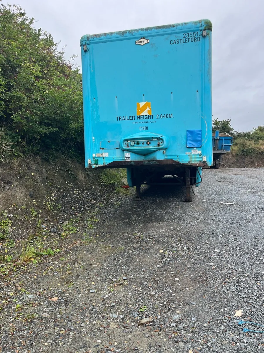 40 foot box body trailer - Image 4