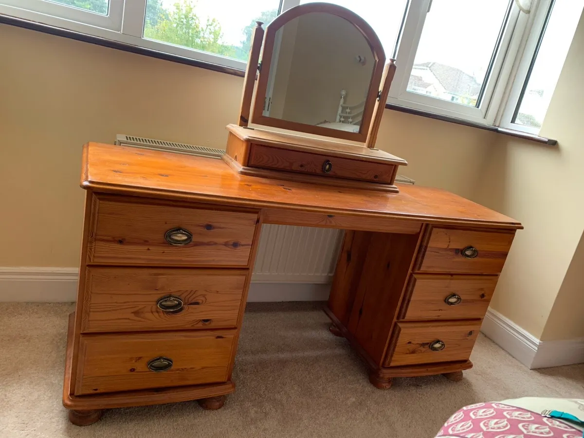 Dressing Table - Image 1
