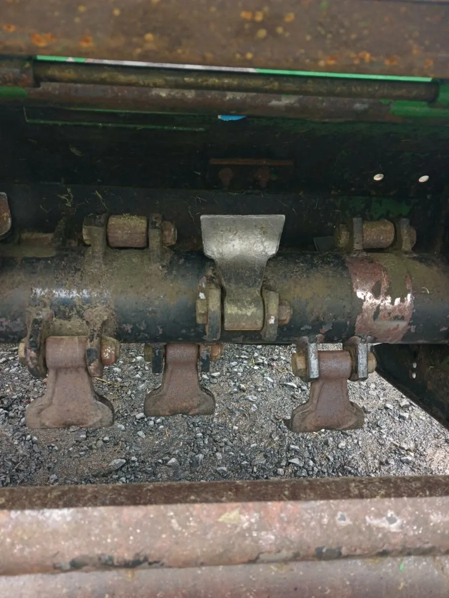 Compact Flail mower & plough - Image 4