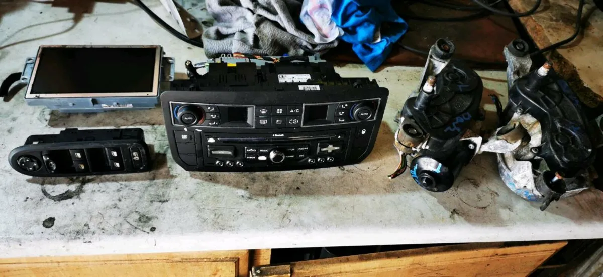 Car parts - Image 3