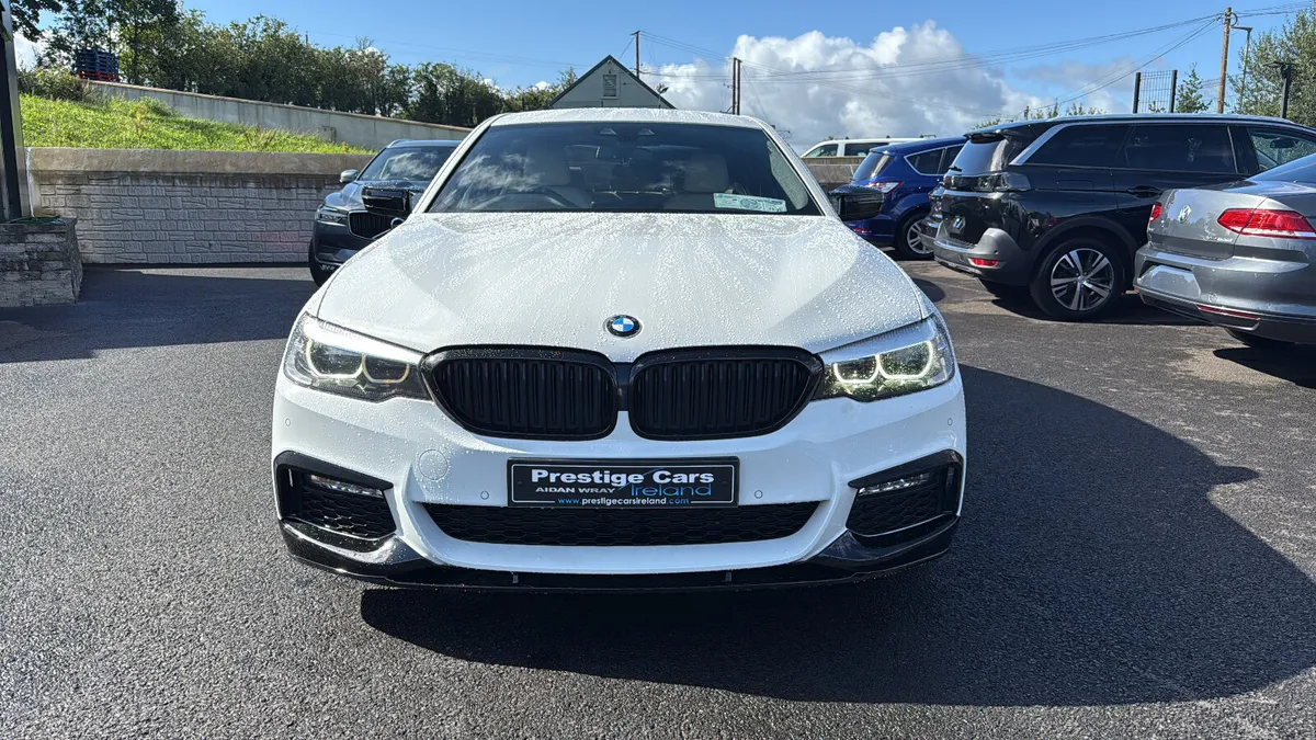 181 BMW 520 D M SPORT AUTO,M PERFORMANCE KIT,WHITE - Image 2