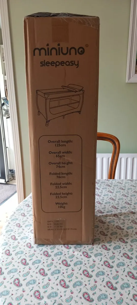 Baby Travel Cot plus fitted sheets and high chair - Image 4