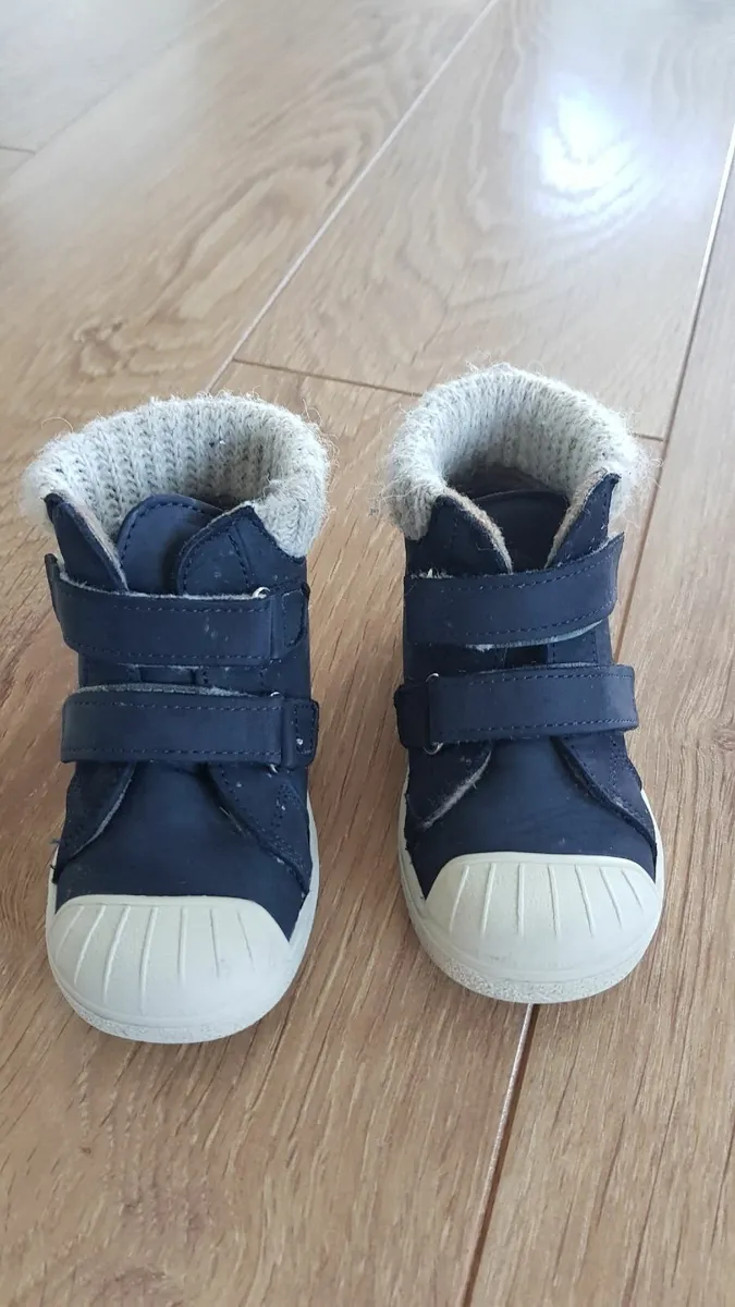 Toddler shoes – leather- warm  ,size 23 - Image 1