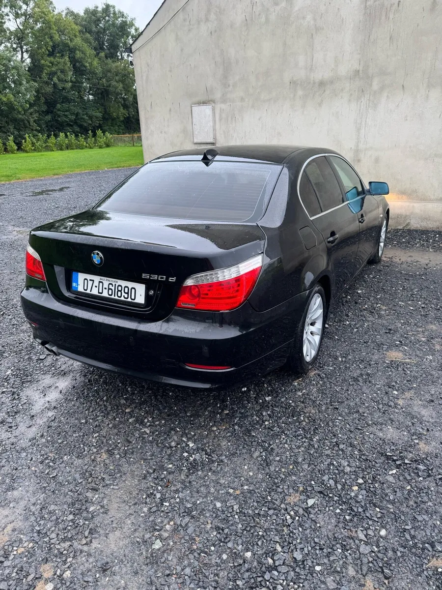 BMW 530d - Image 1