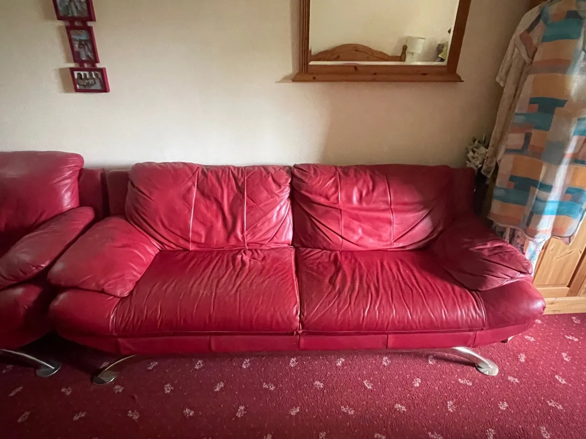 3 Piece Suite - Free to good home - Image 3