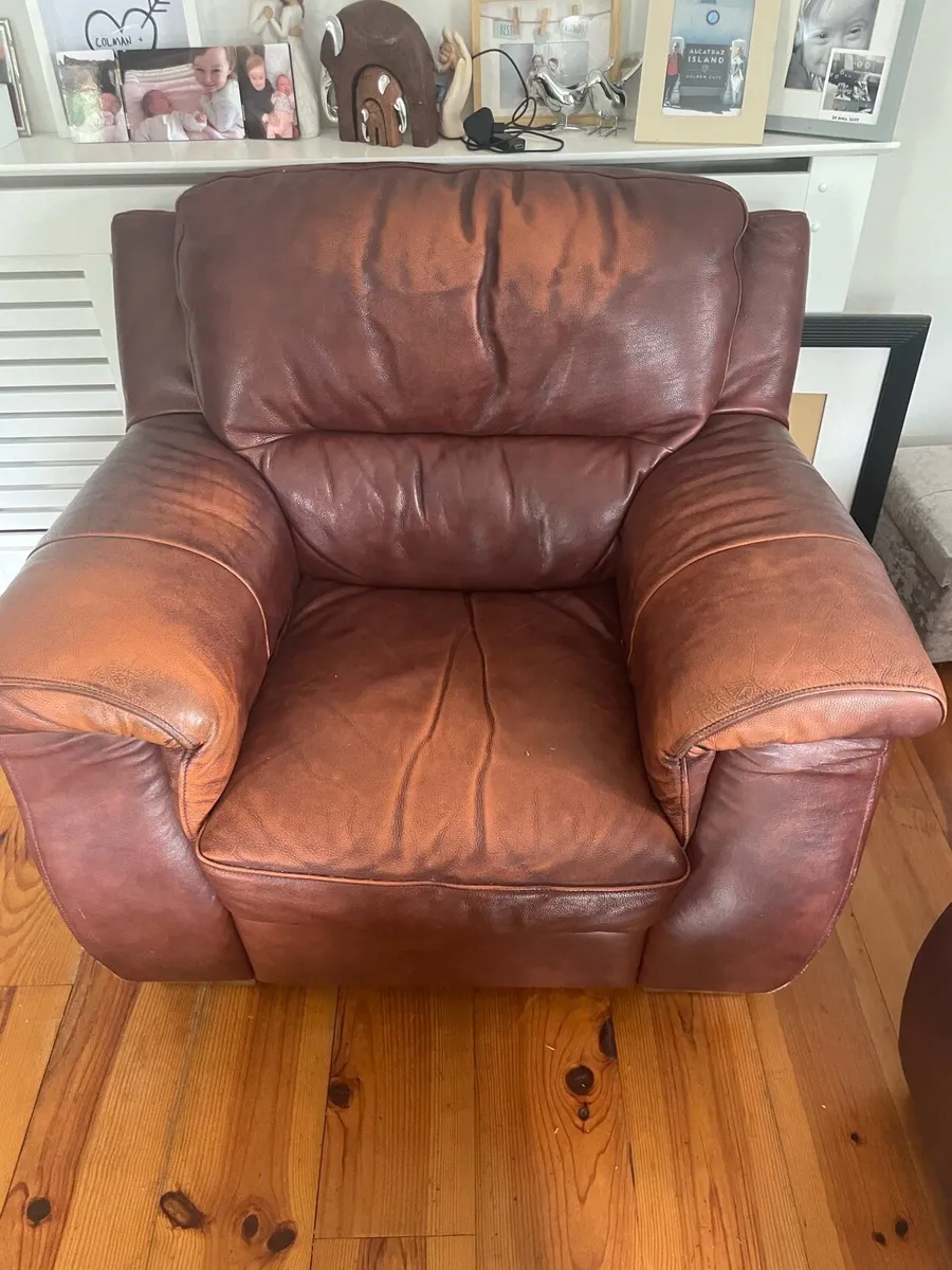 Leather brown couch 3+1+1 - Image 2