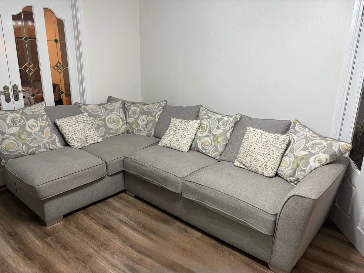 Corner Sofa - Image 4