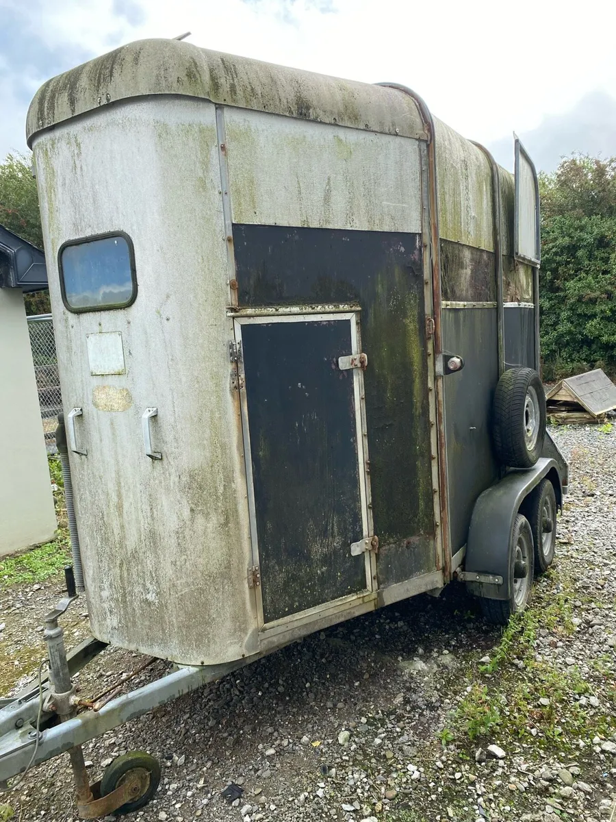 Horsebox - Image 1