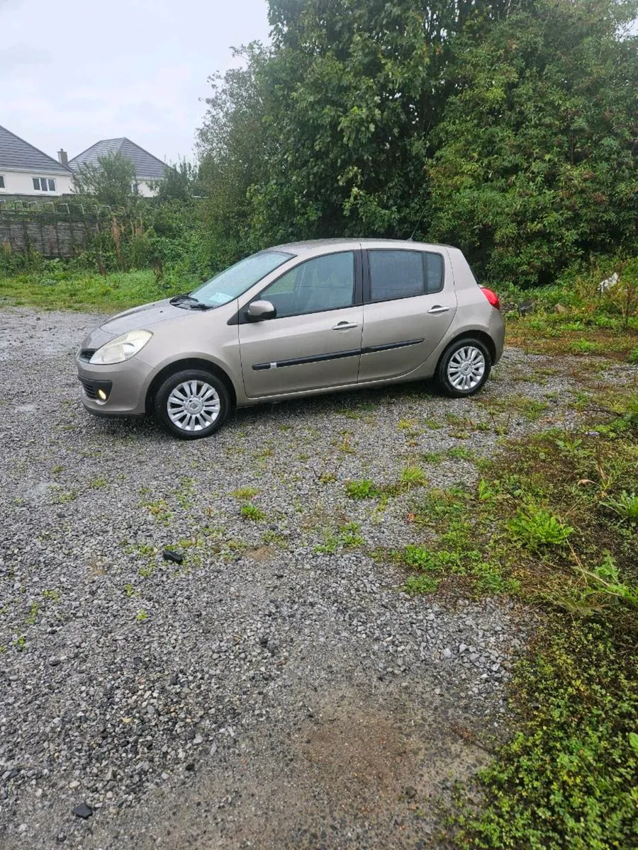 Renault clio - Image 2