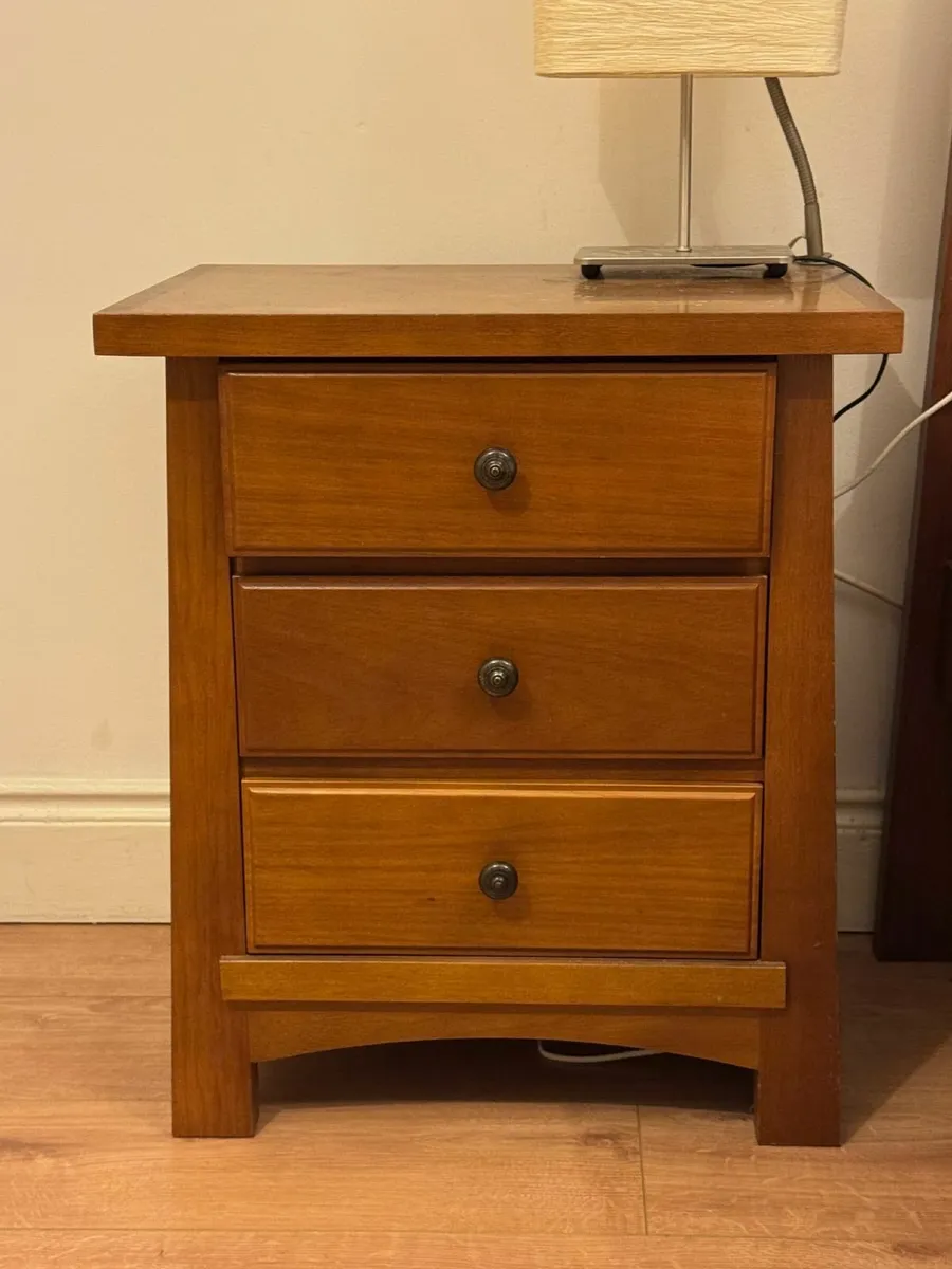 Solid wood bedroom furniture - Image 4