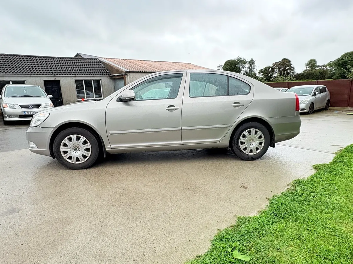 12 SKODA OCTAVIA LOW MILEAGE *NCT 02/26* - Image 4