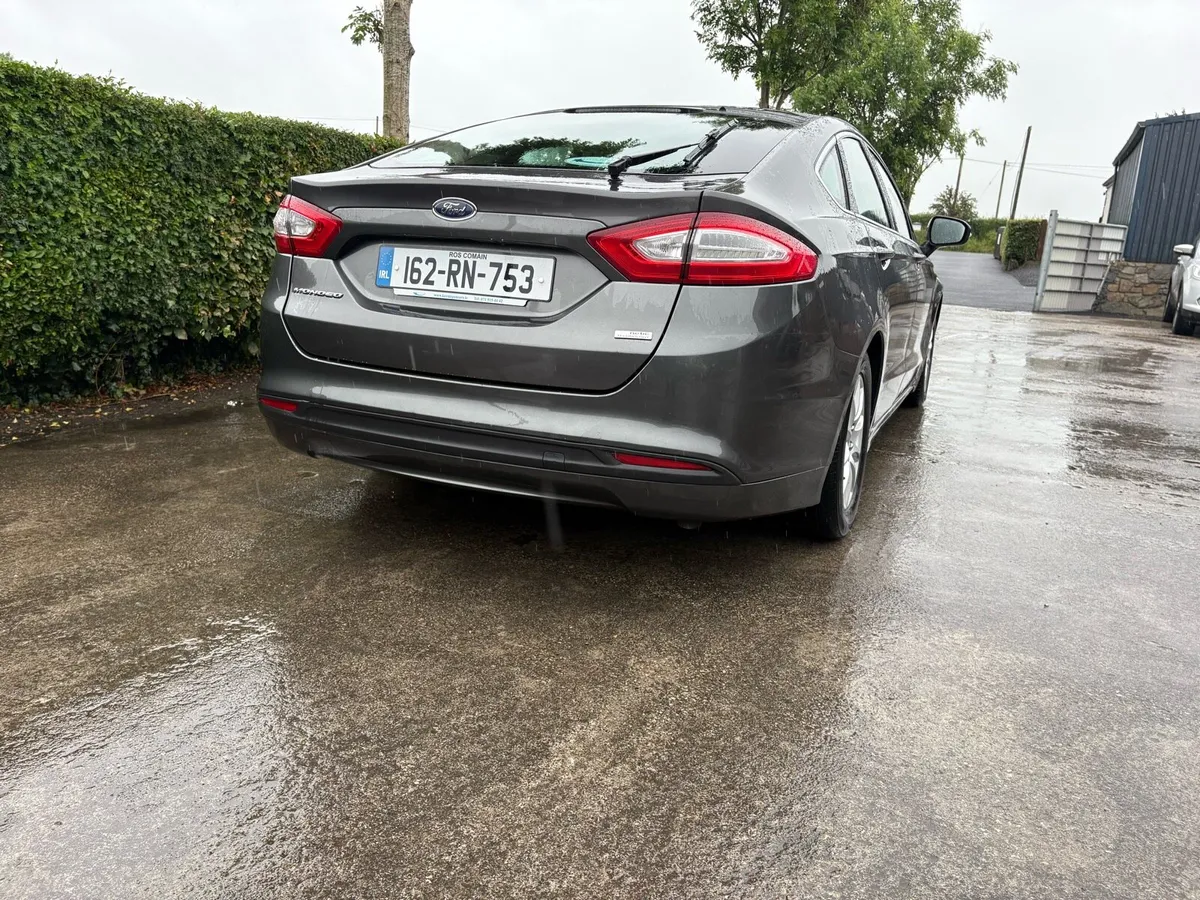 Car - Image 3