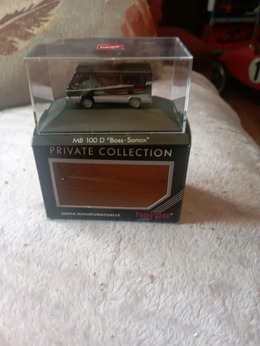 PRIVATE COLLECTION OF THE MB 100 D BOSS-SONAX - Image 1