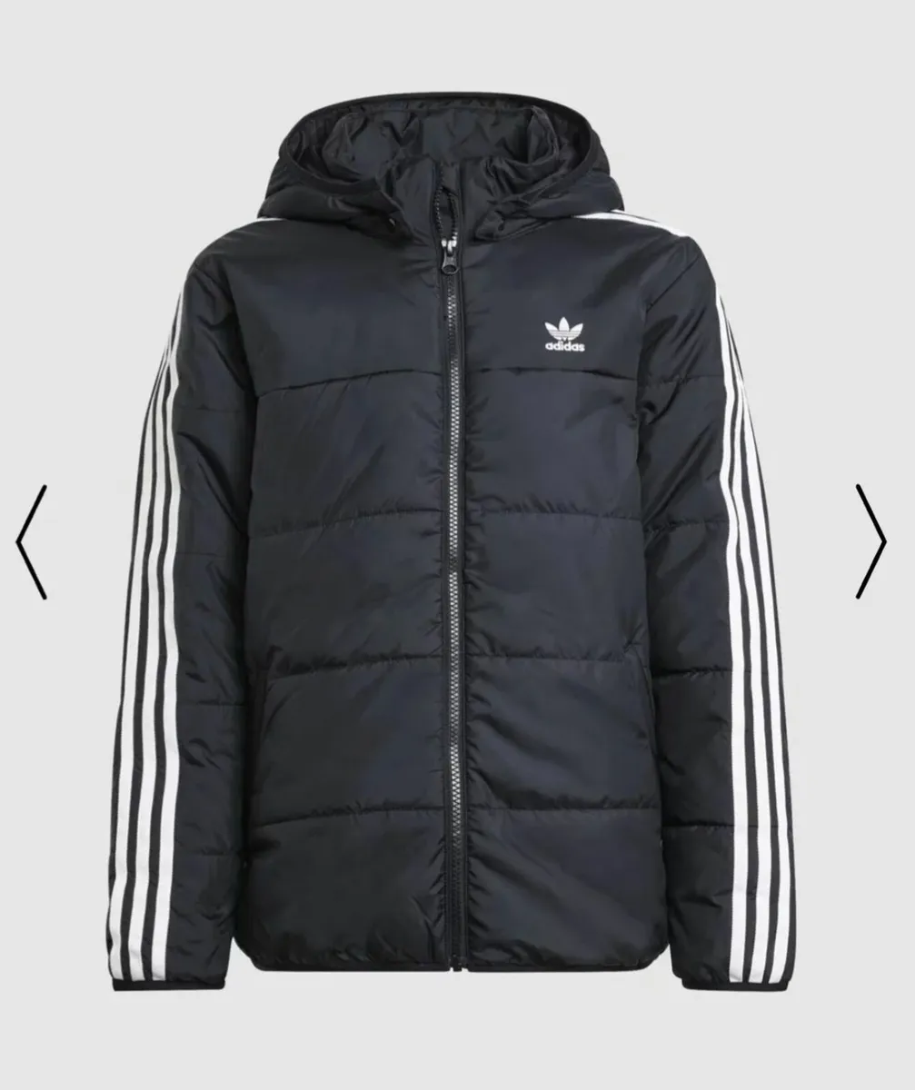 Adidas adicolor jacket age 11-12 - Image 1
