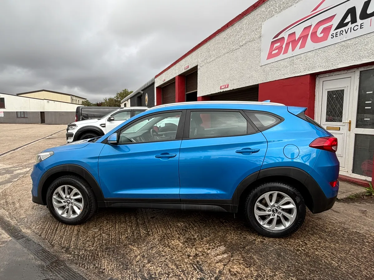 2017 HYUNDAI TUCSON LOW KS DELIVERY - Image 2