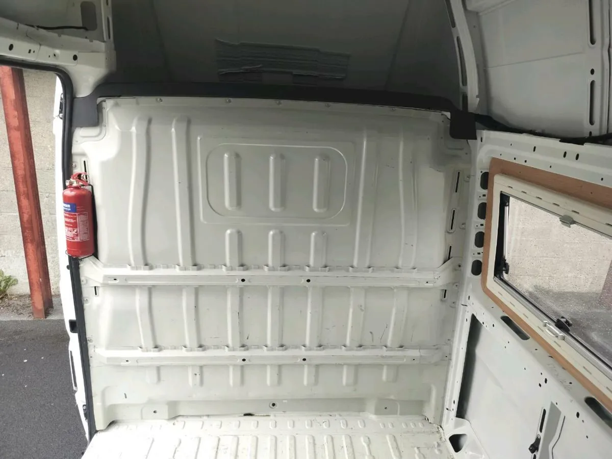 Bulkhead for Citroen Relay - Image 2