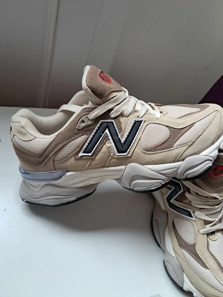 New Balance Trainers - Image 1