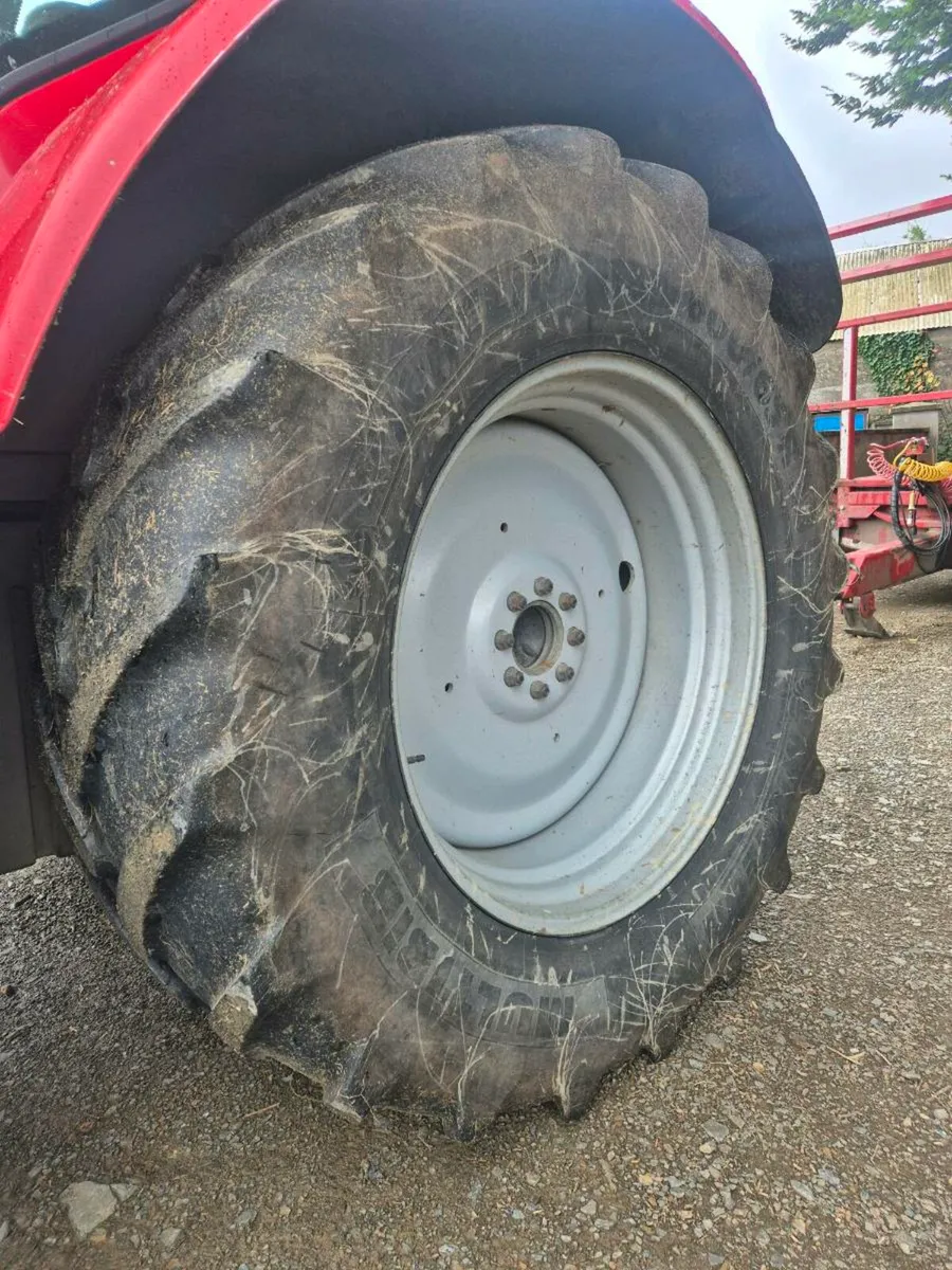 Tyres 600 65 38 & 480 65 28 - Image 4