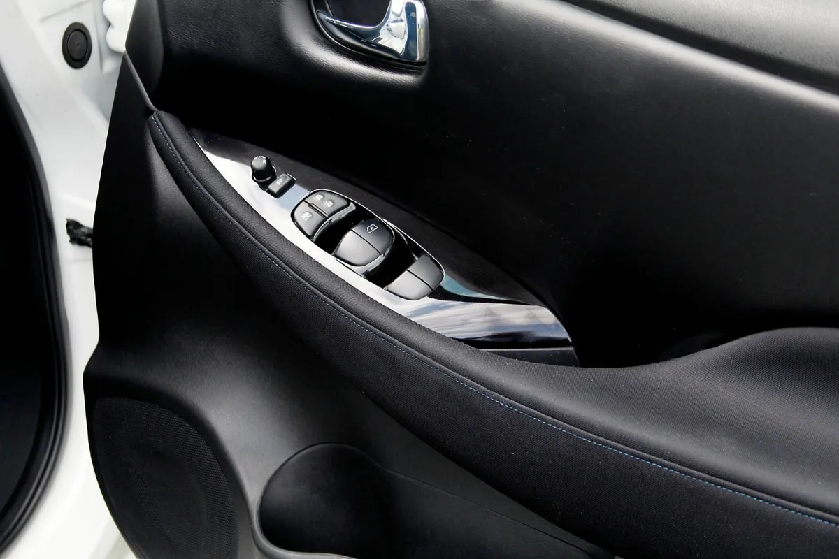 Nissan Leaf 2022 - Image 3