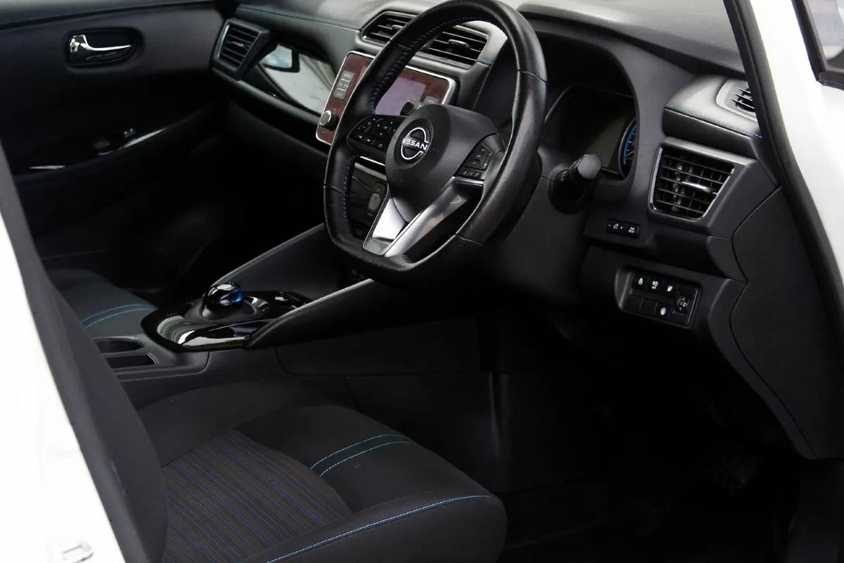 Nissan Leaf 2022 - Image 4