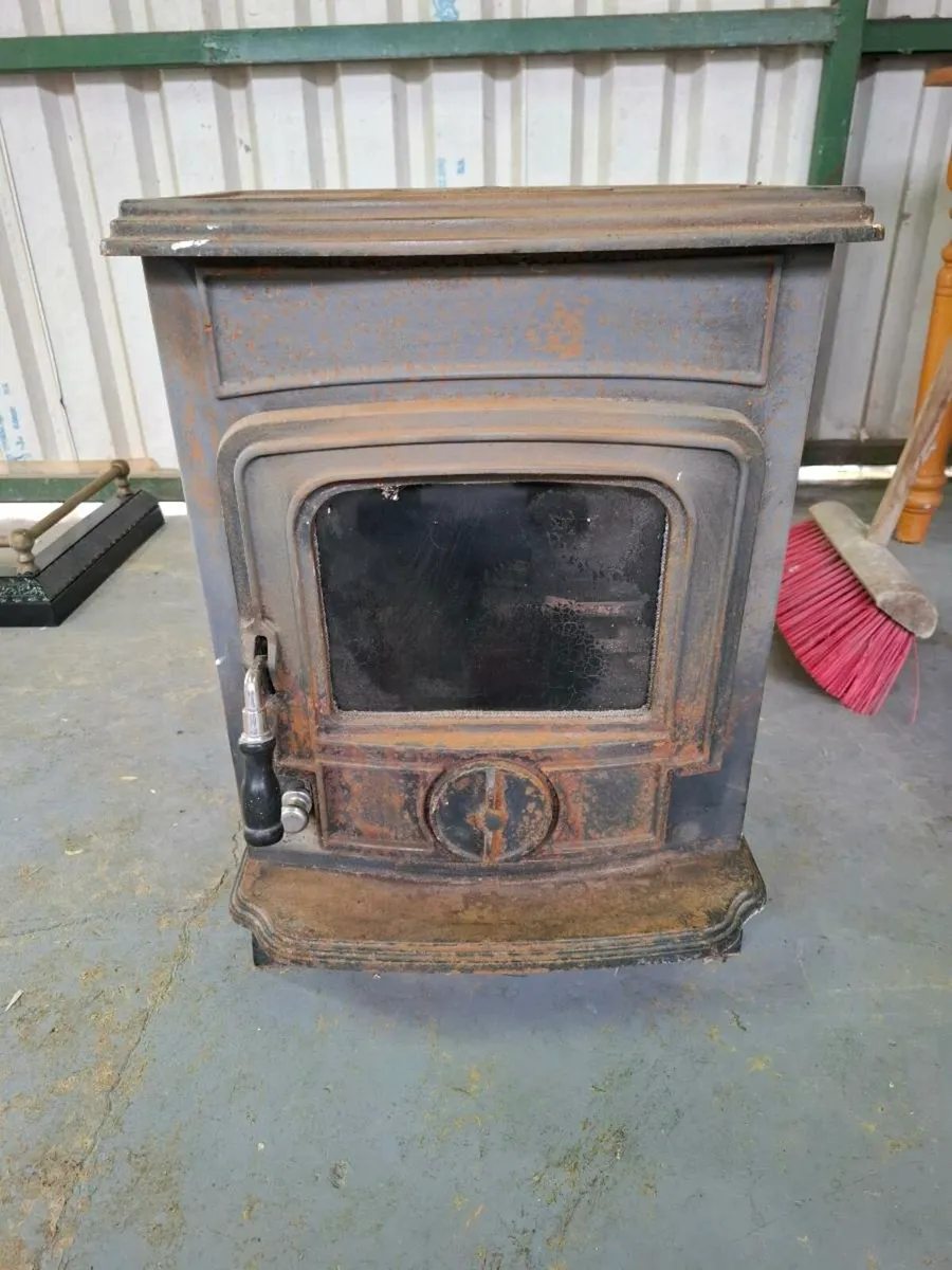 Mulberry Yeats stove - Image 1