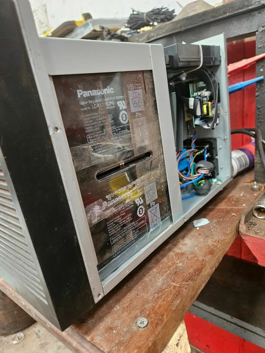 Eaton 9130 UPS - Image 3