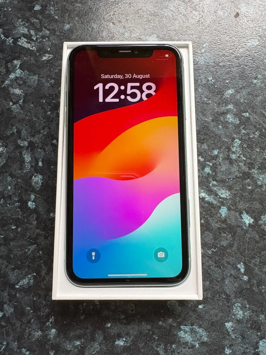 iPhone 11 - 64GB - Great Condition! - Image 4