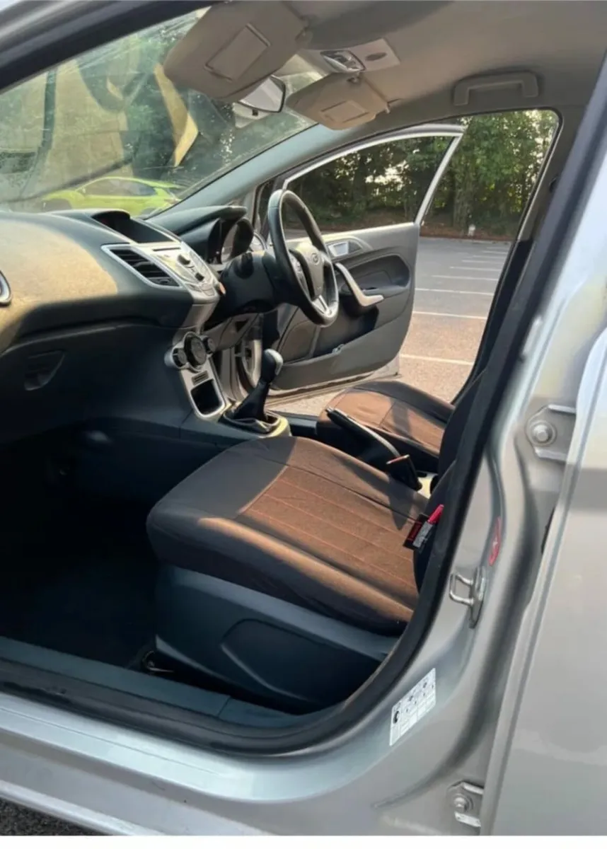Ford Fiesta 2012 - Image 3