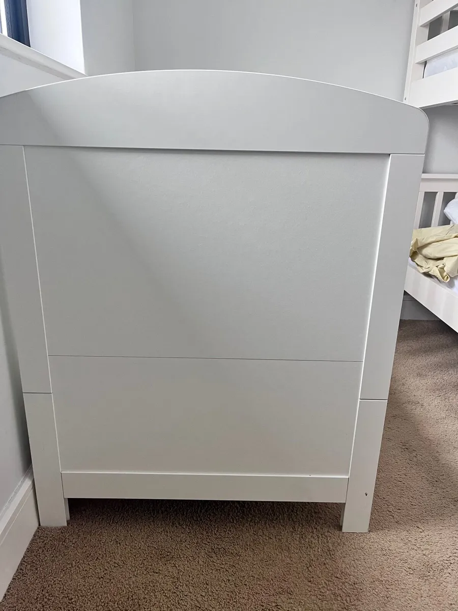 Baby cot - Image 3