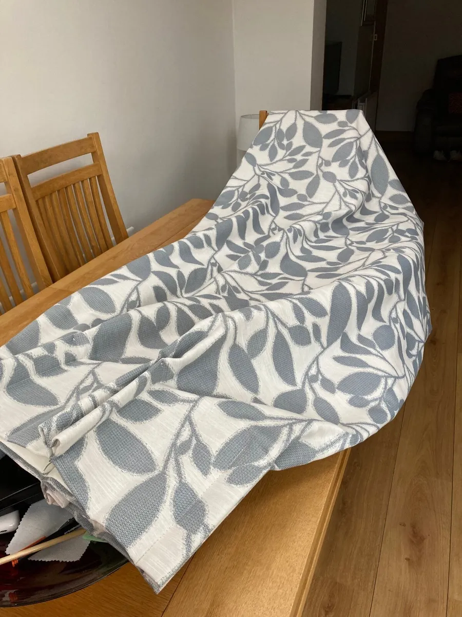 Curtains - Image 1