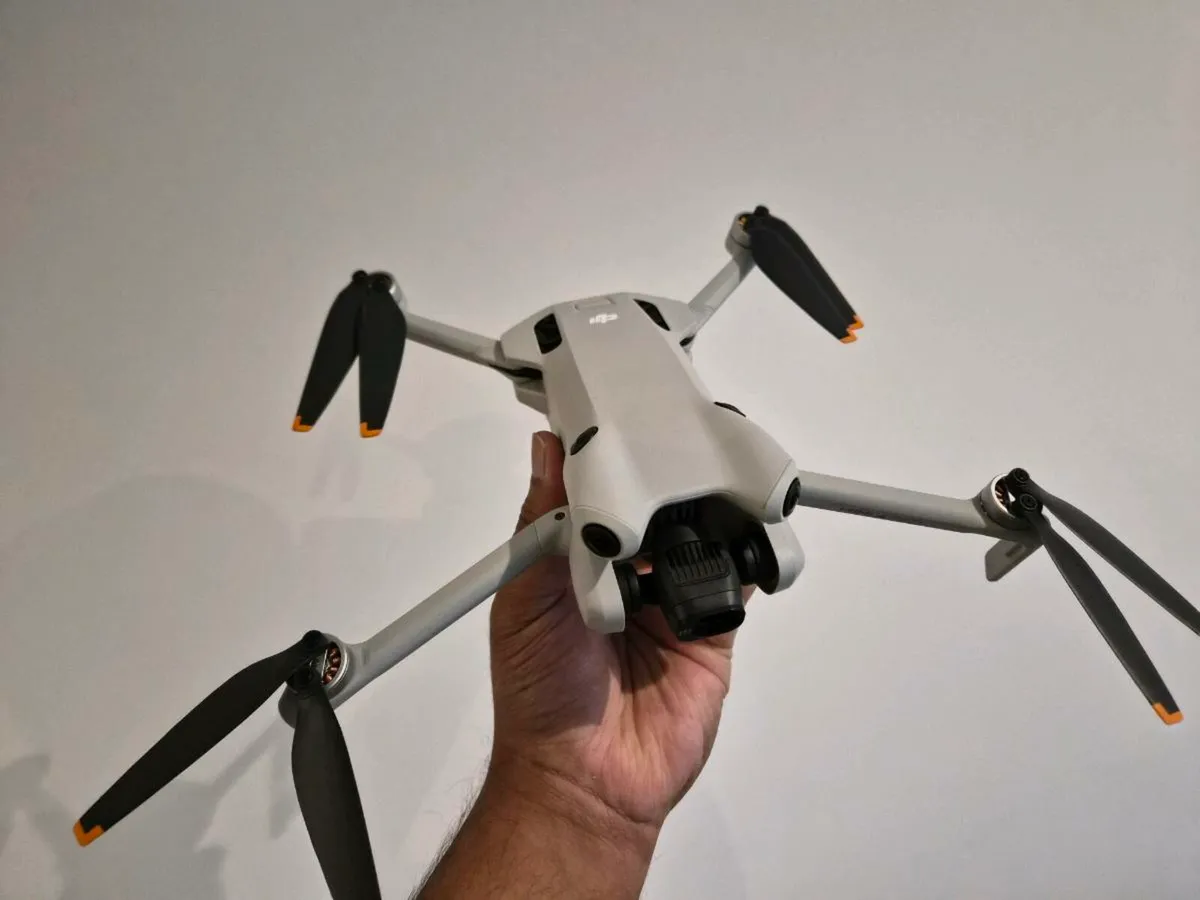 DJI MINI 4 PRO Fly More Combo - Image 3