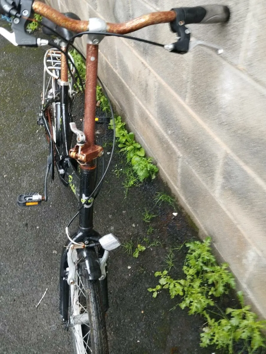 Folding bike parts or repair - Image 2