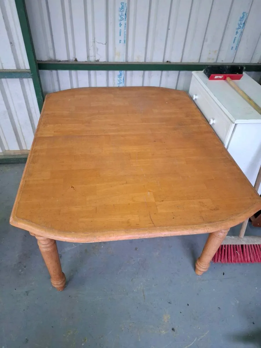 Kitchen Table - Image 1