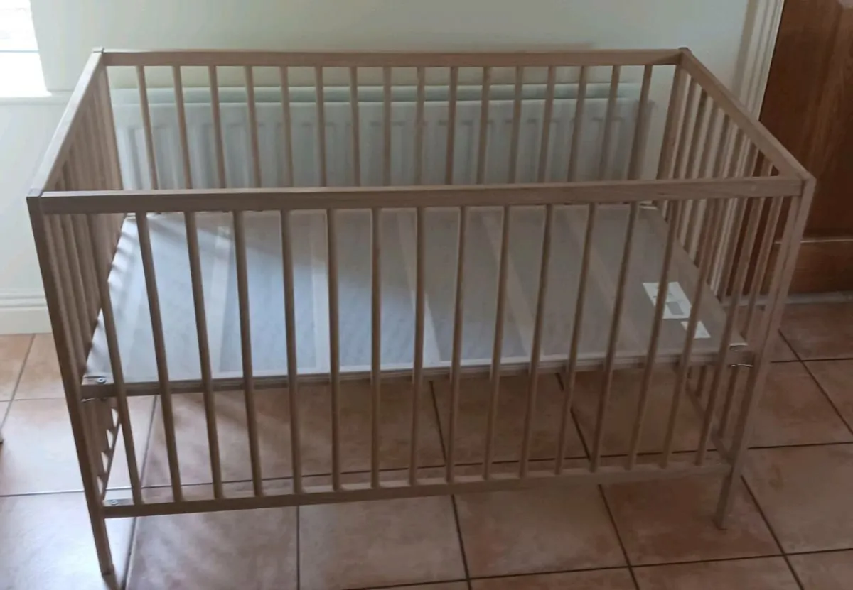 Cot - Image 4