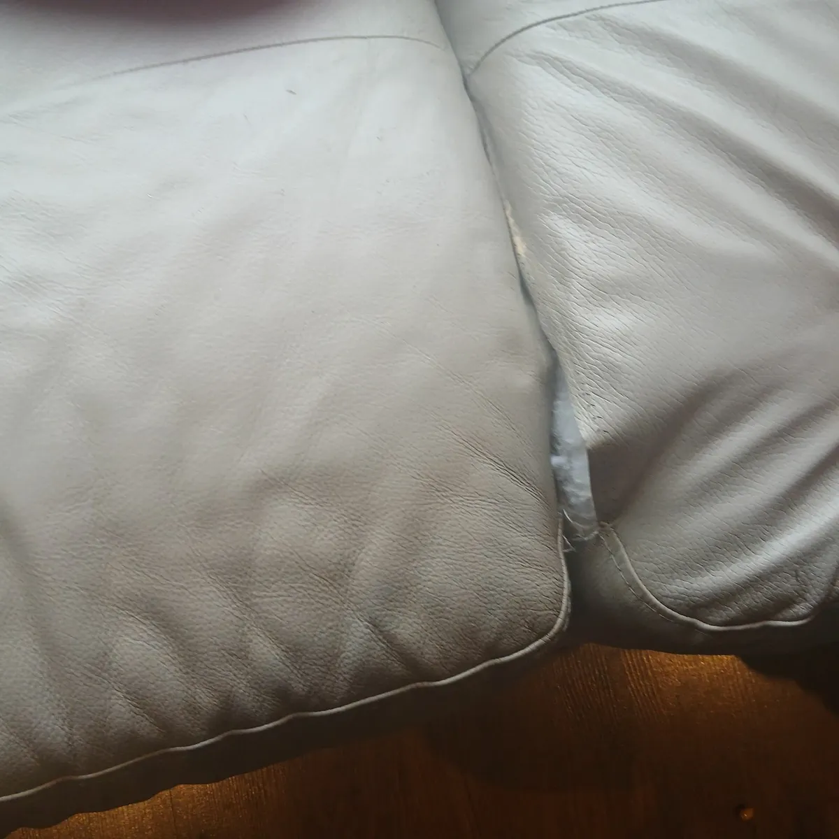 Free couches - Image 4