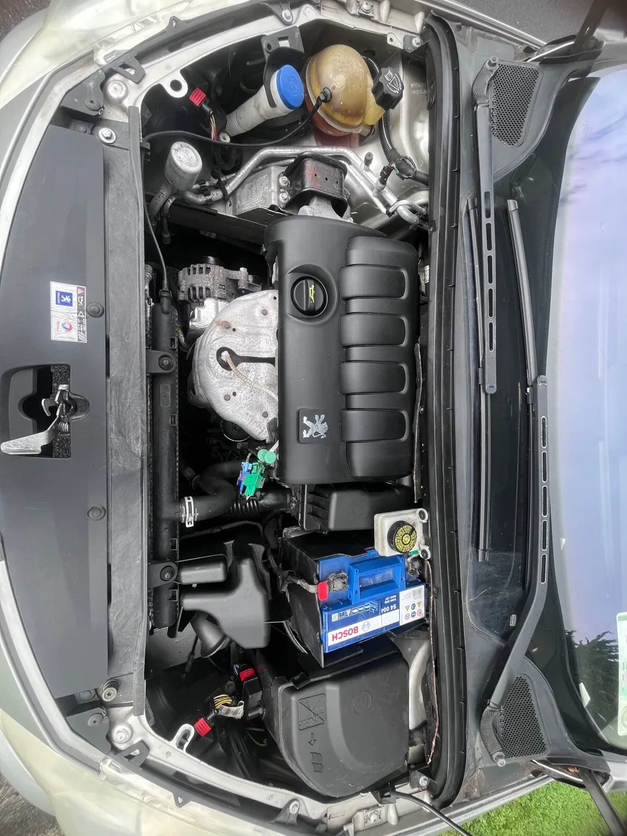 Peugeot 307 1.4 LOW MILEAGE - Image 4