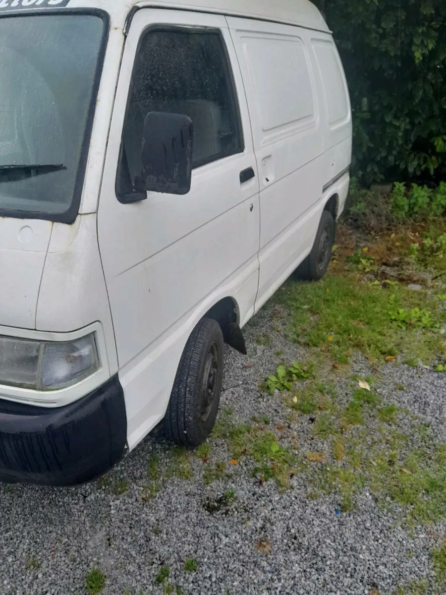 Van - Image 3