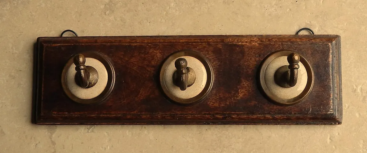 Ceramic & Metal Coat Hook Rack on Wood Base - Image 1