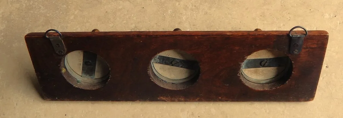 Ceramic & Metal Coat Hook Rack on Wood Base - Image 4