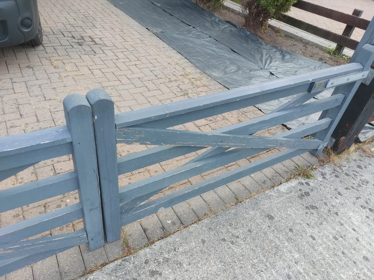 TIMBER GATES - Image 4