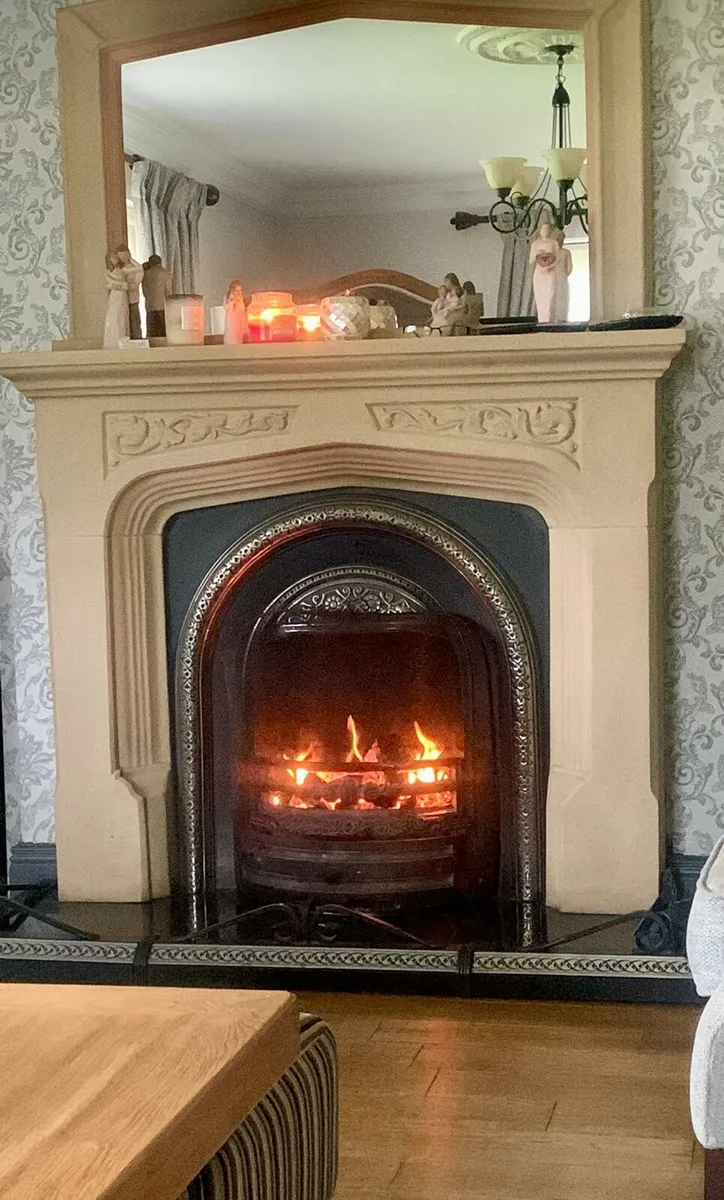 Fire place and Mirror - Image 1