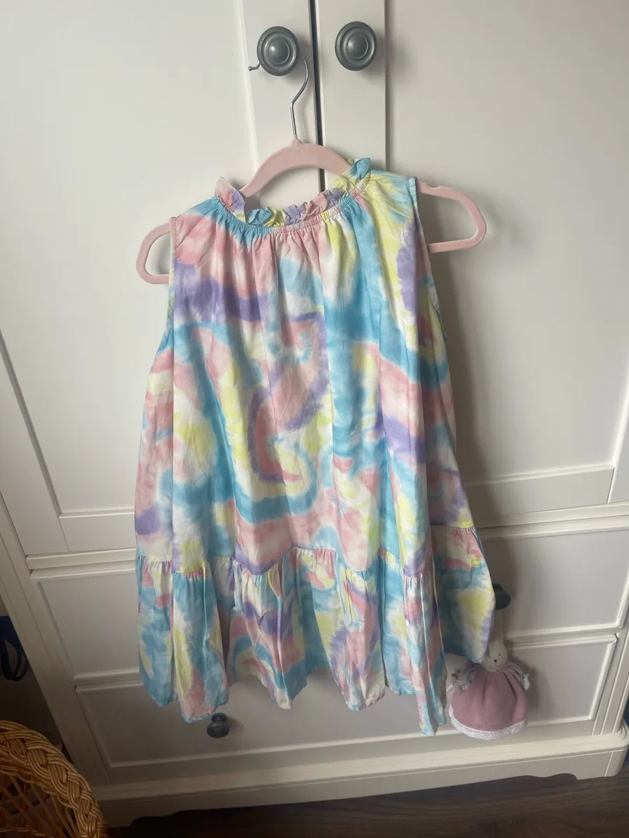 Clothes - Image 2