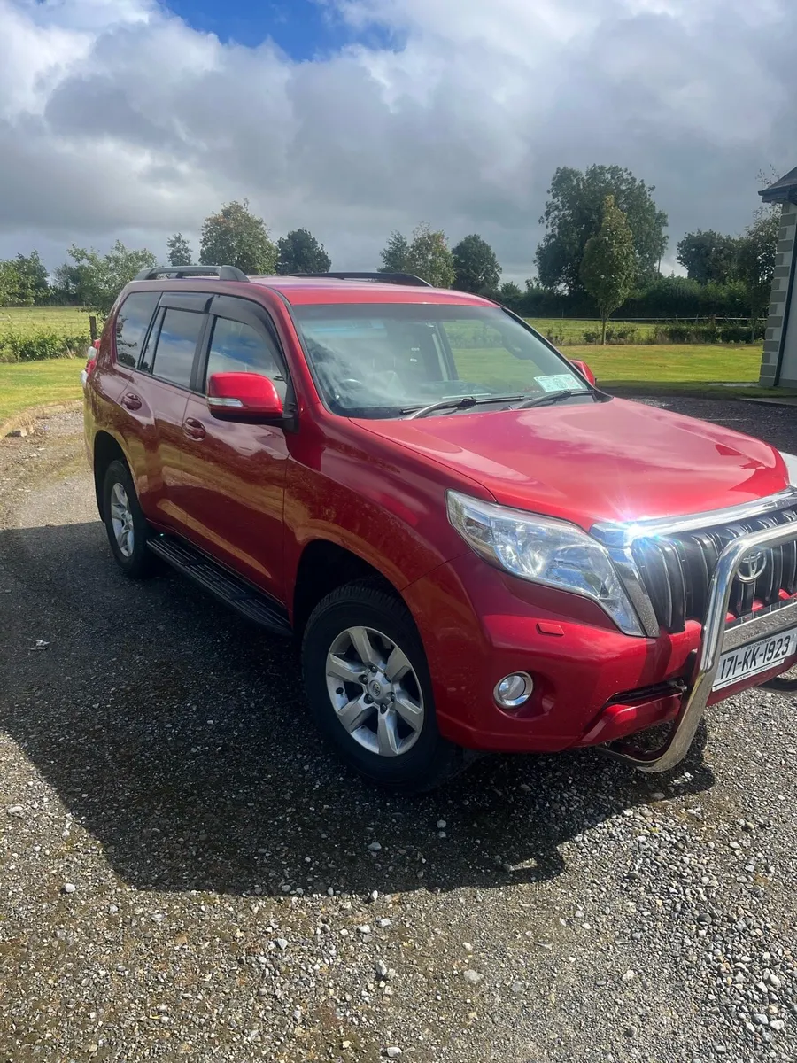 Toyota landcruiser business class - Image 2