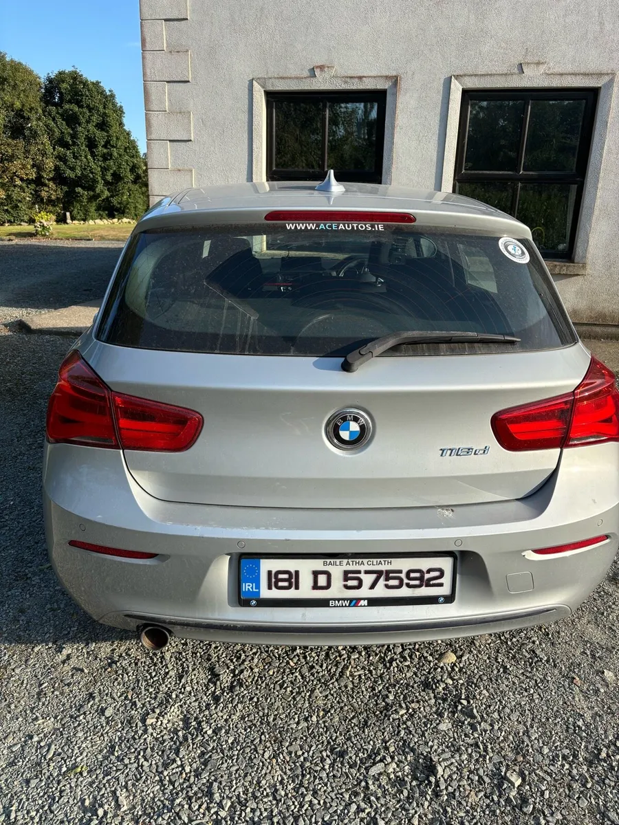 BMW series 1 - Image 3