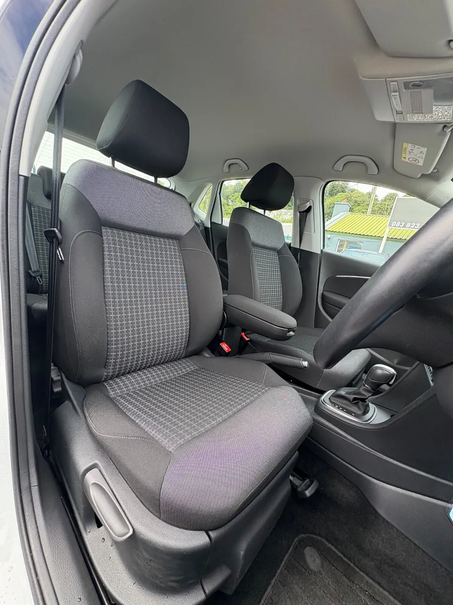 Volkswagen Polo 1.2 Tsi Automatic 2017 Very Low KM - Image 4