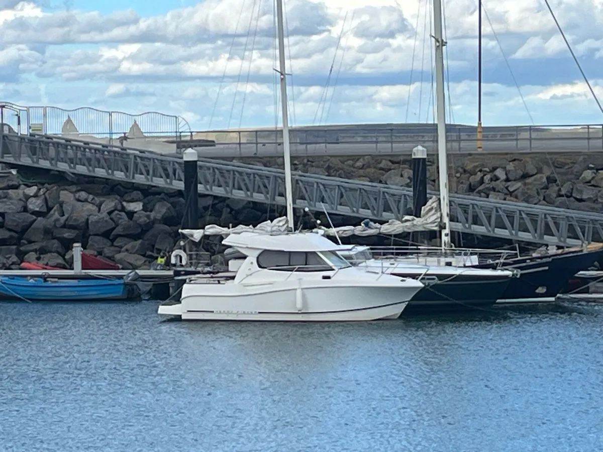 Merry Fisher 815 - Image 1